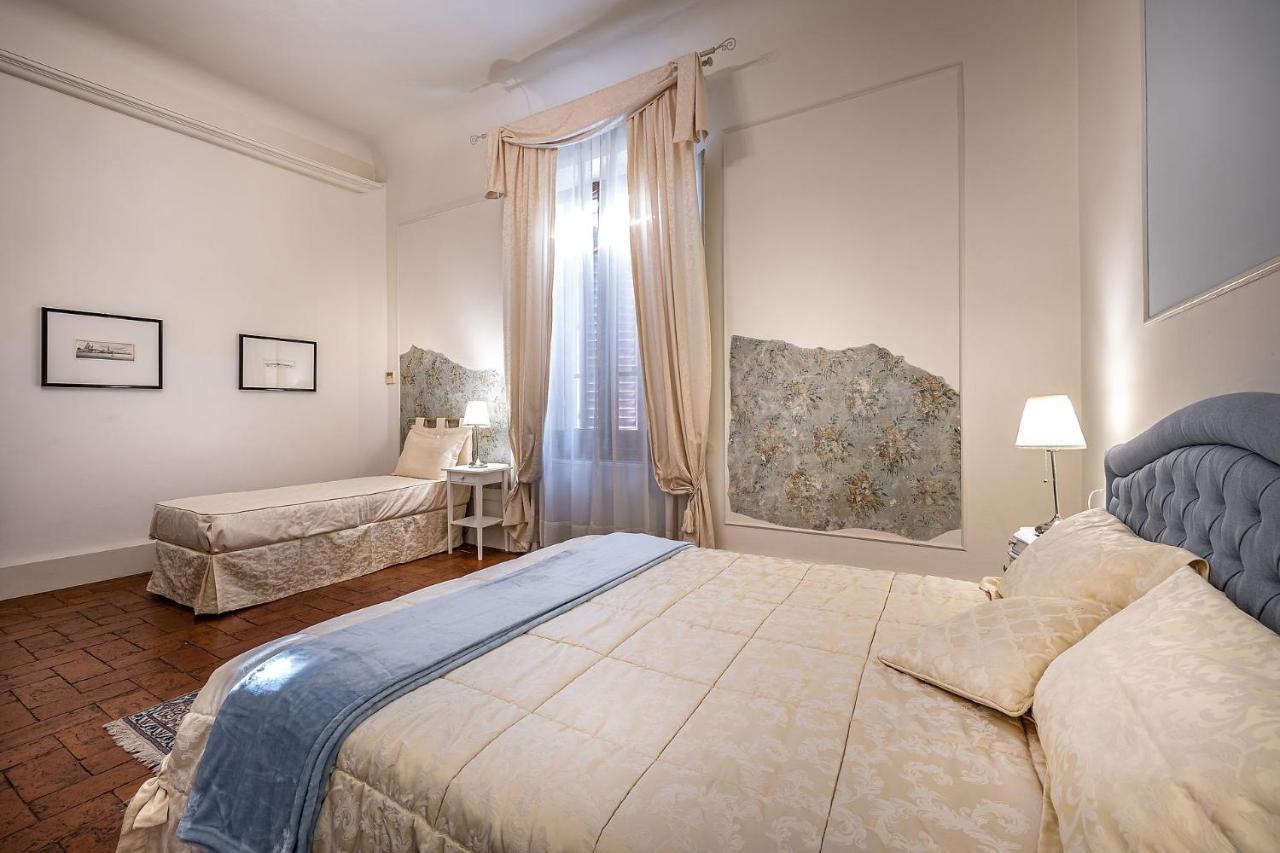 Dimora Bandinelli Bed & Breakfast Florence Exterior photo